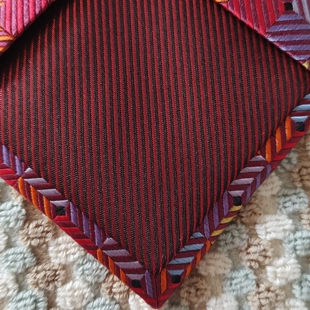 OLEG CASSINI Multi Colored Diamond Shape Design Silk Tie 4